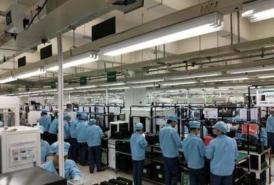 互联网品牌扎堆线下渠道，却为何还是干不过OPPO？